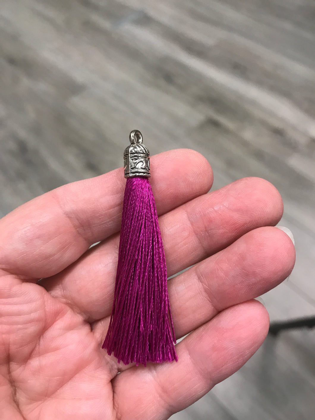 NYLON TASSEL HOT PINK