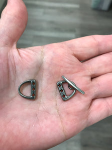 TC D-RING 3-HOLE TOGGLE CLASP