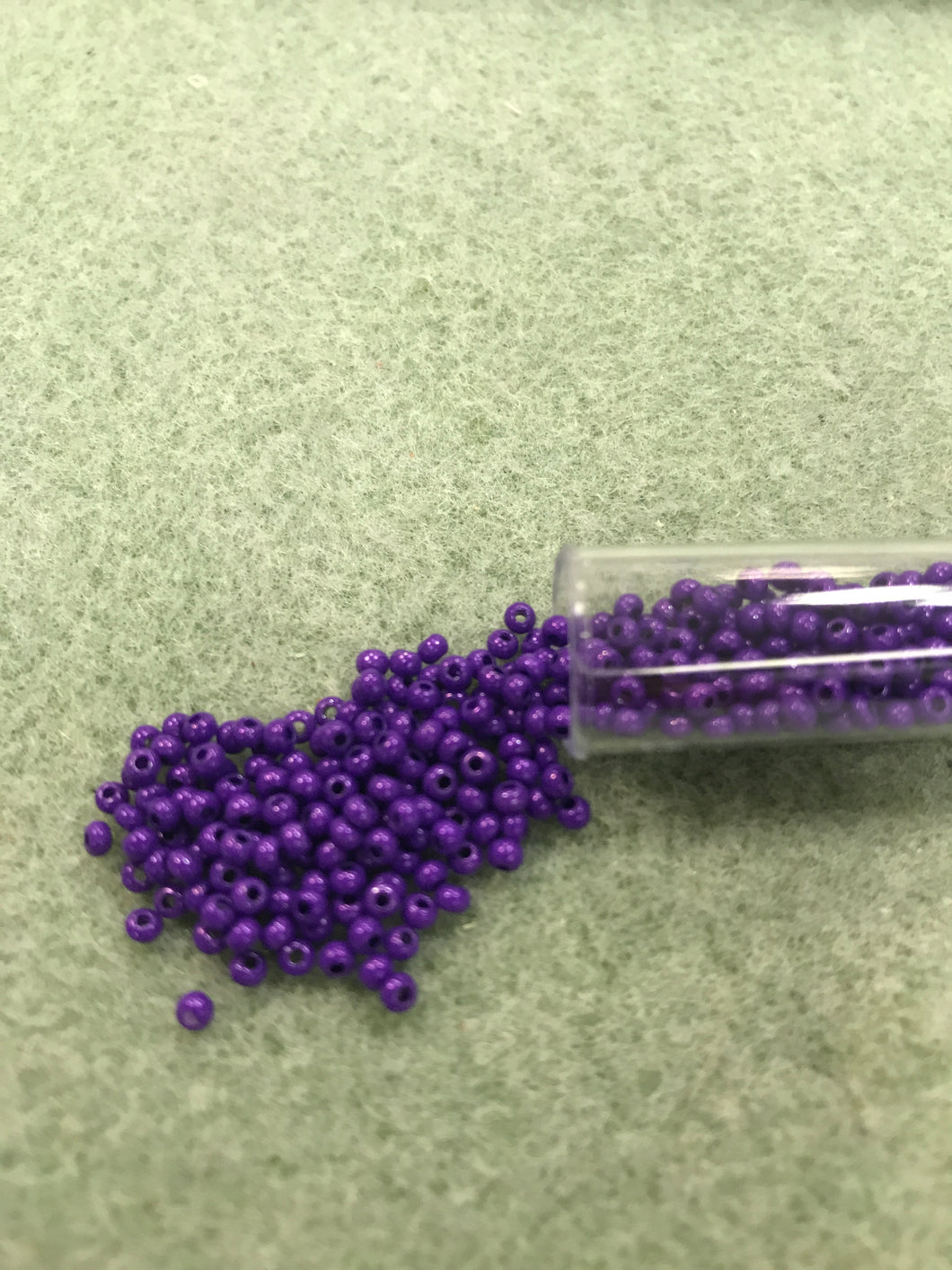 CZECH SEED BEAD 10/0