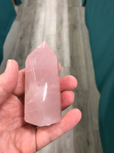 Load image into Gallery viewer, ROSE QUARTZ POINT
