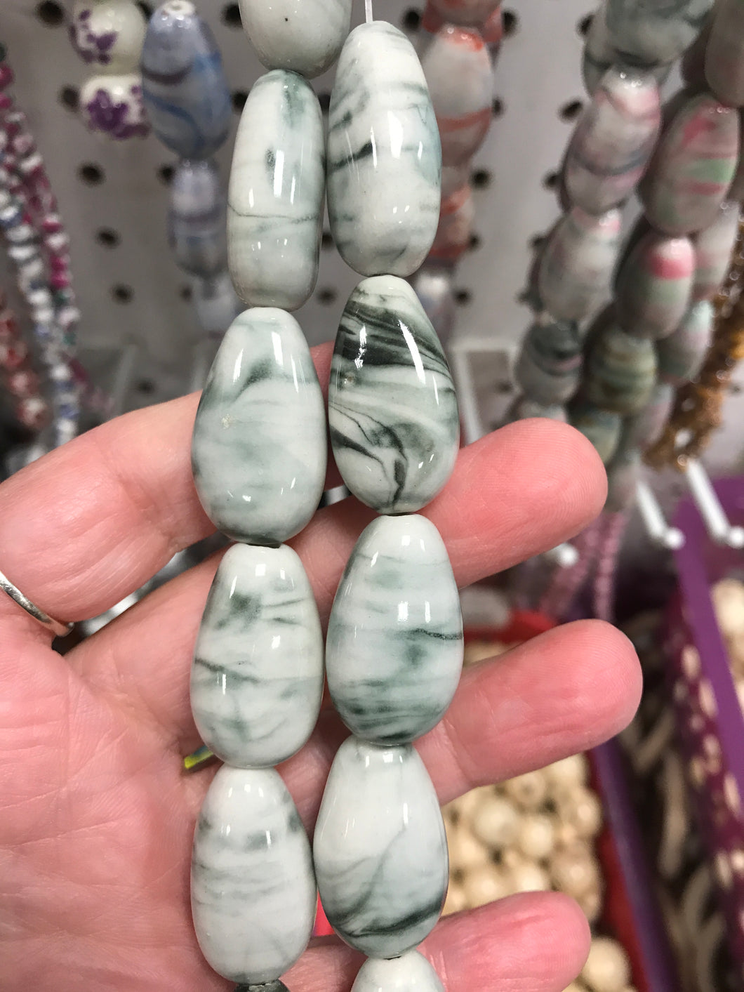 PORCELAIN BEADS