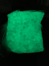 Load image into Gallery viewer, GLOW IN THE DARK BEADS 8MM
