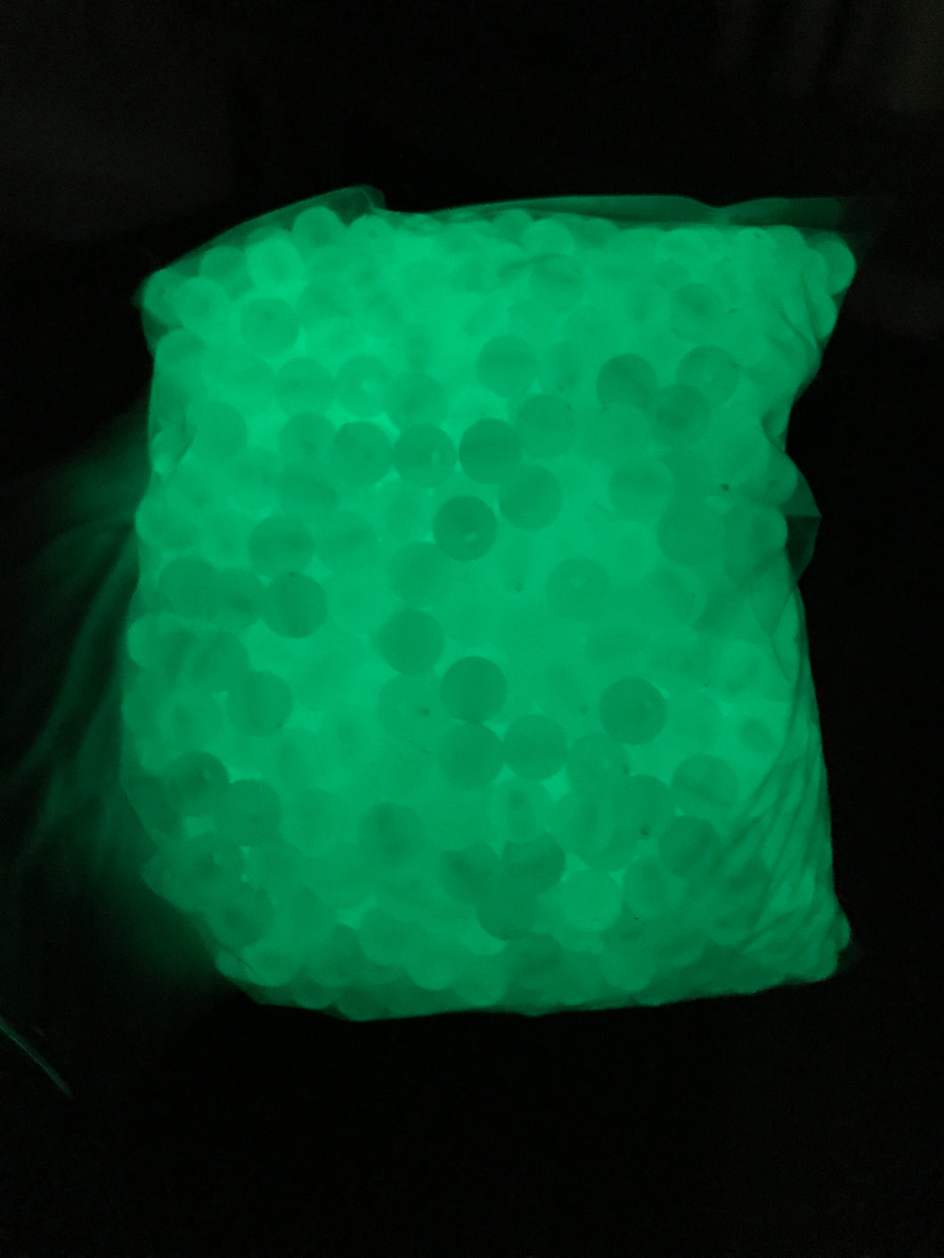 GLOW IN THE DARK BEADS 8MM