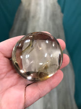 Load image into Gallery viewer, SMOKY QUARTZ GALLET/PALM STONE
