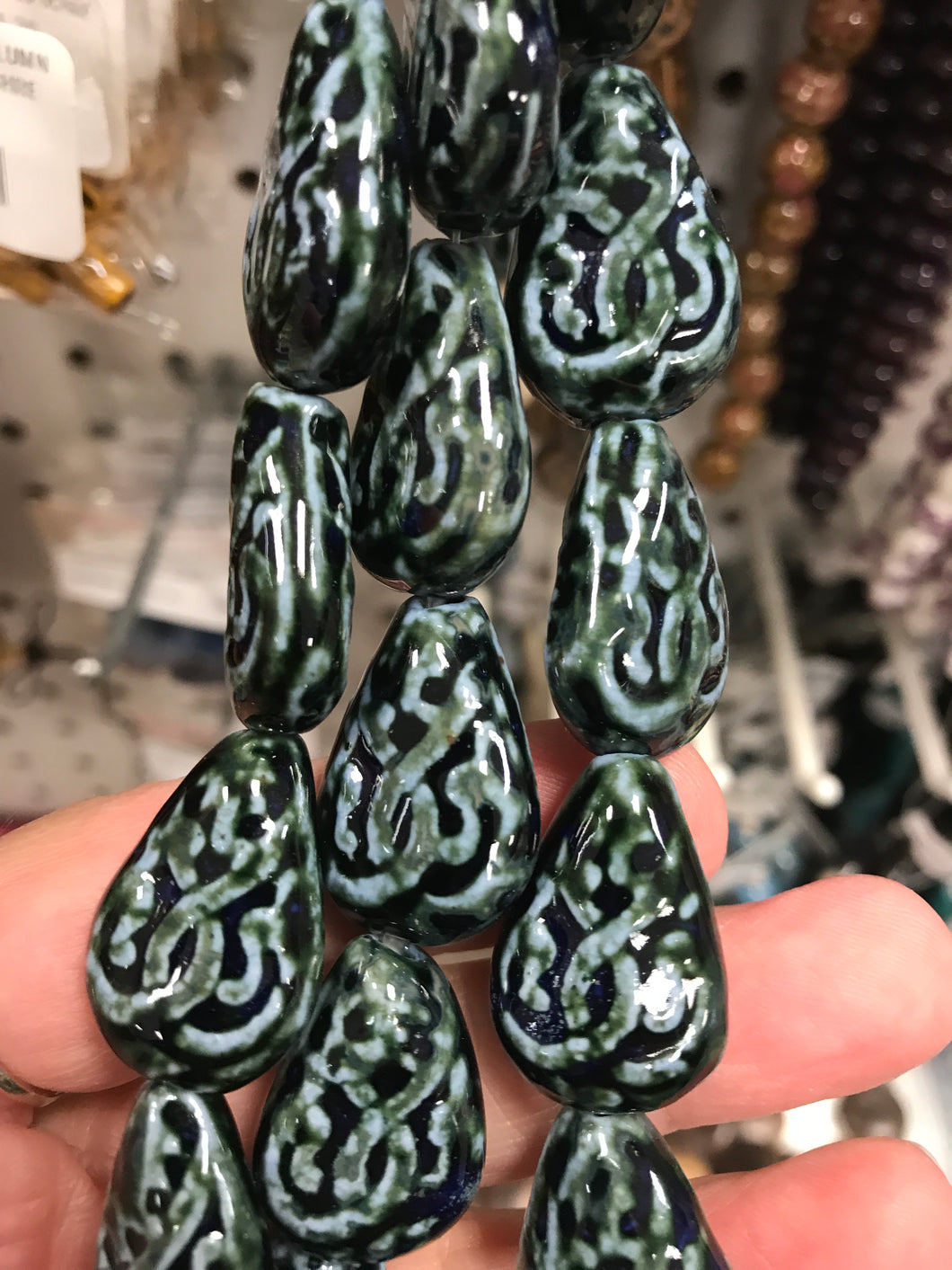 PORCELAIN BEADS