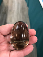 Load image into Gallery viewer, SMOKY QUARTZ GALLET/PALM STONE
