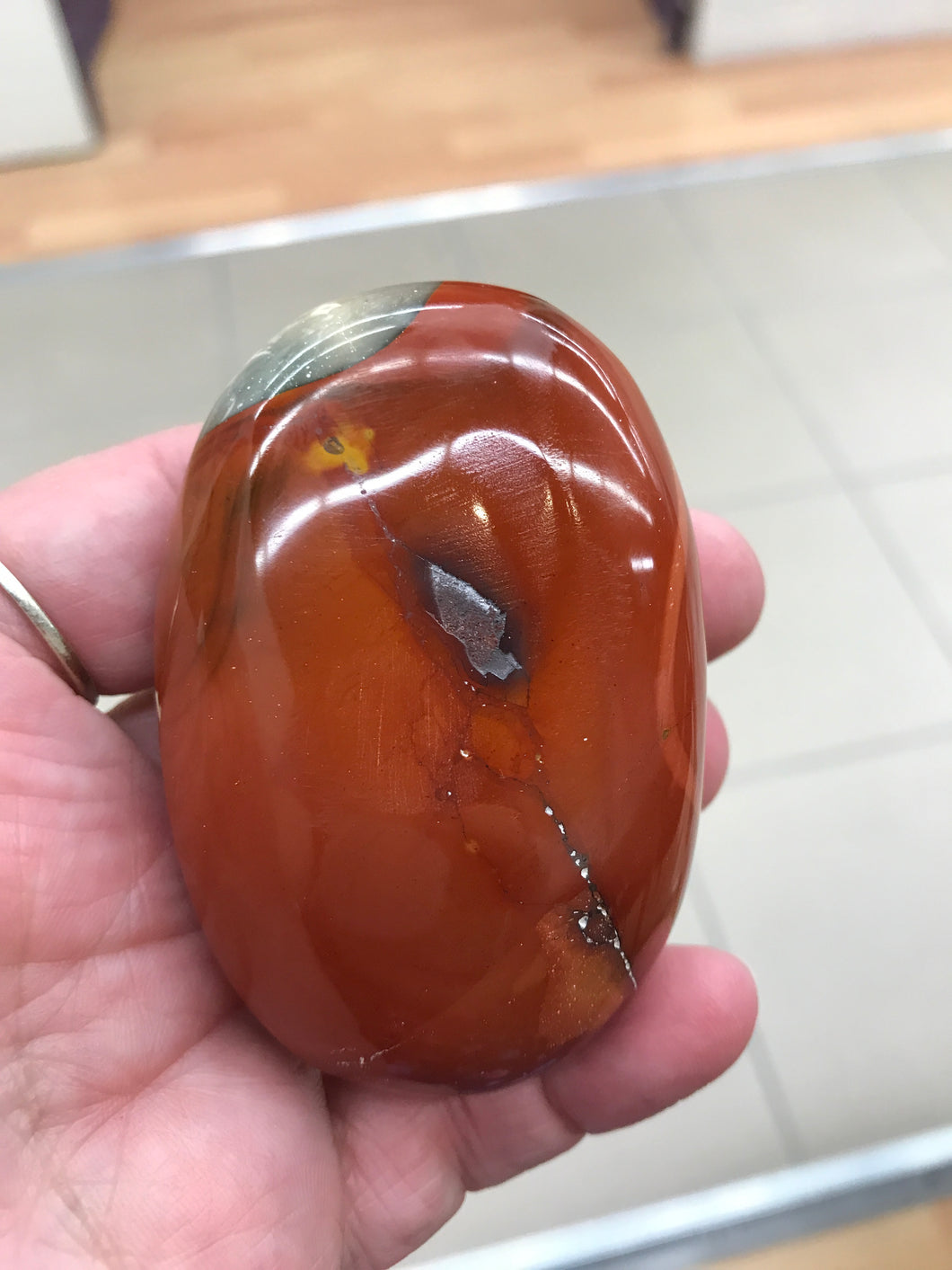 MOOKAITE PALM STONE