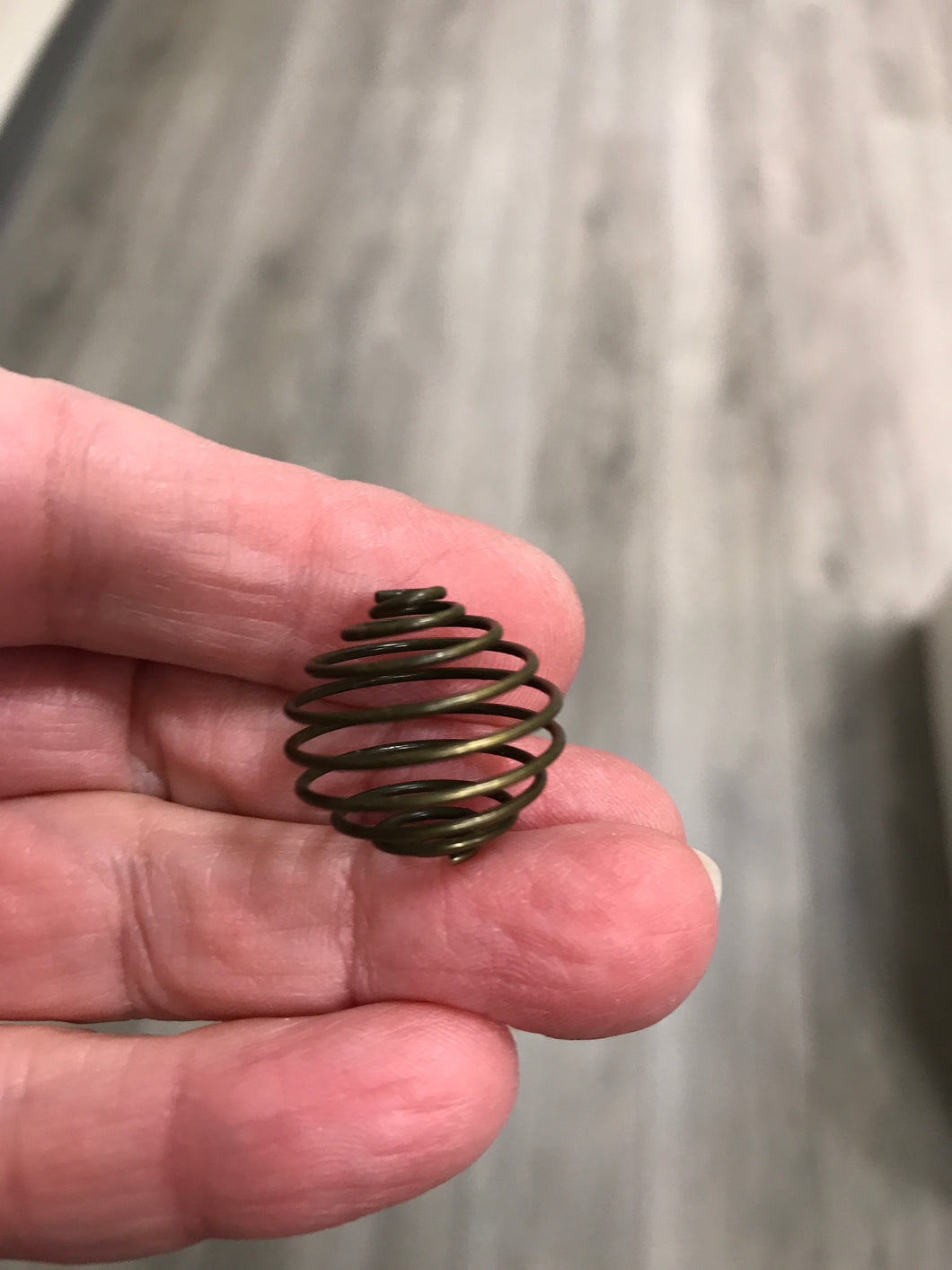 IRON SPIRAL BEAD CAGE