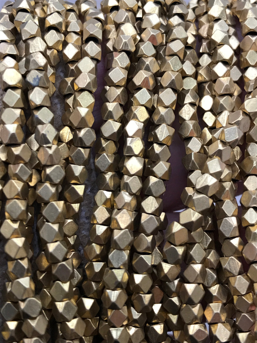 BRASS BEADS 3MM