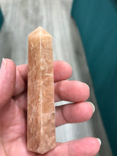 Load image into Gallery viewer, SUNSTONE POINT
