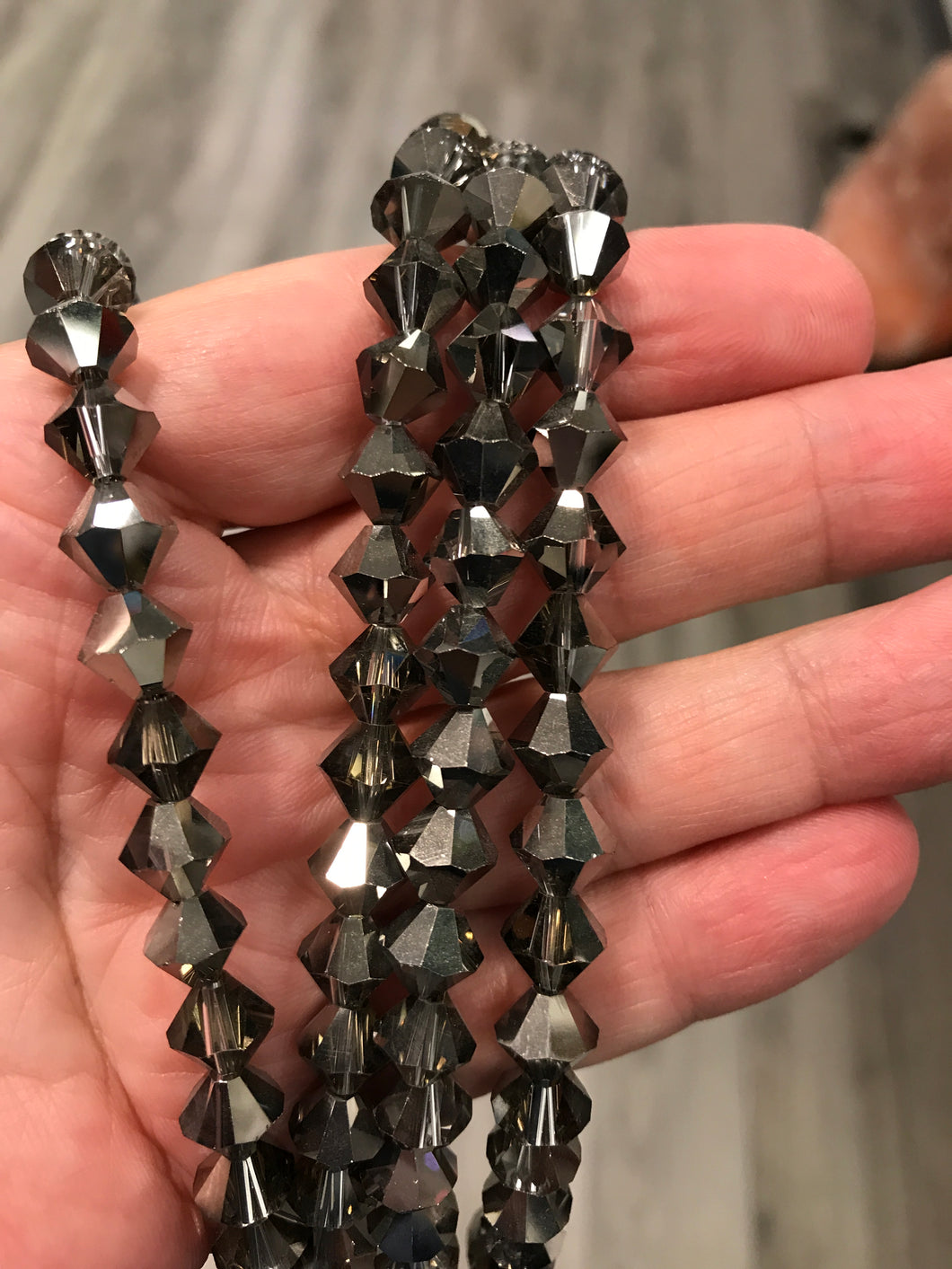ELECTROPLATED GLASS 8MM BICONE