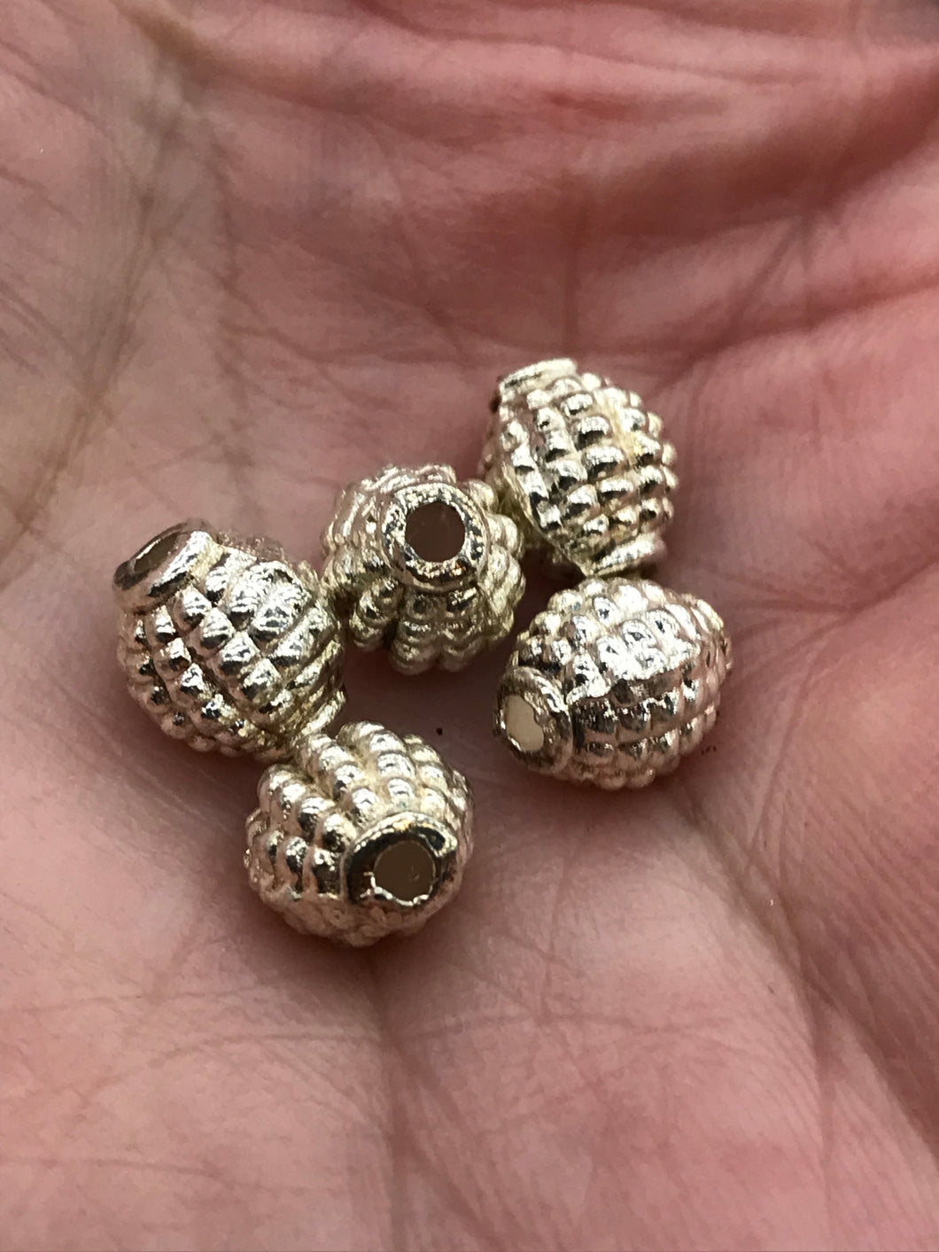 OVAL SPACER
