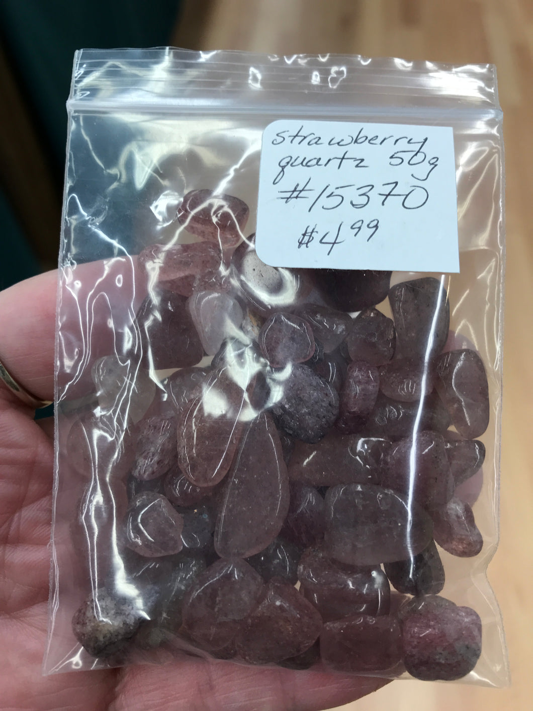 STRAWBERRY QUARTZ TUMBLED