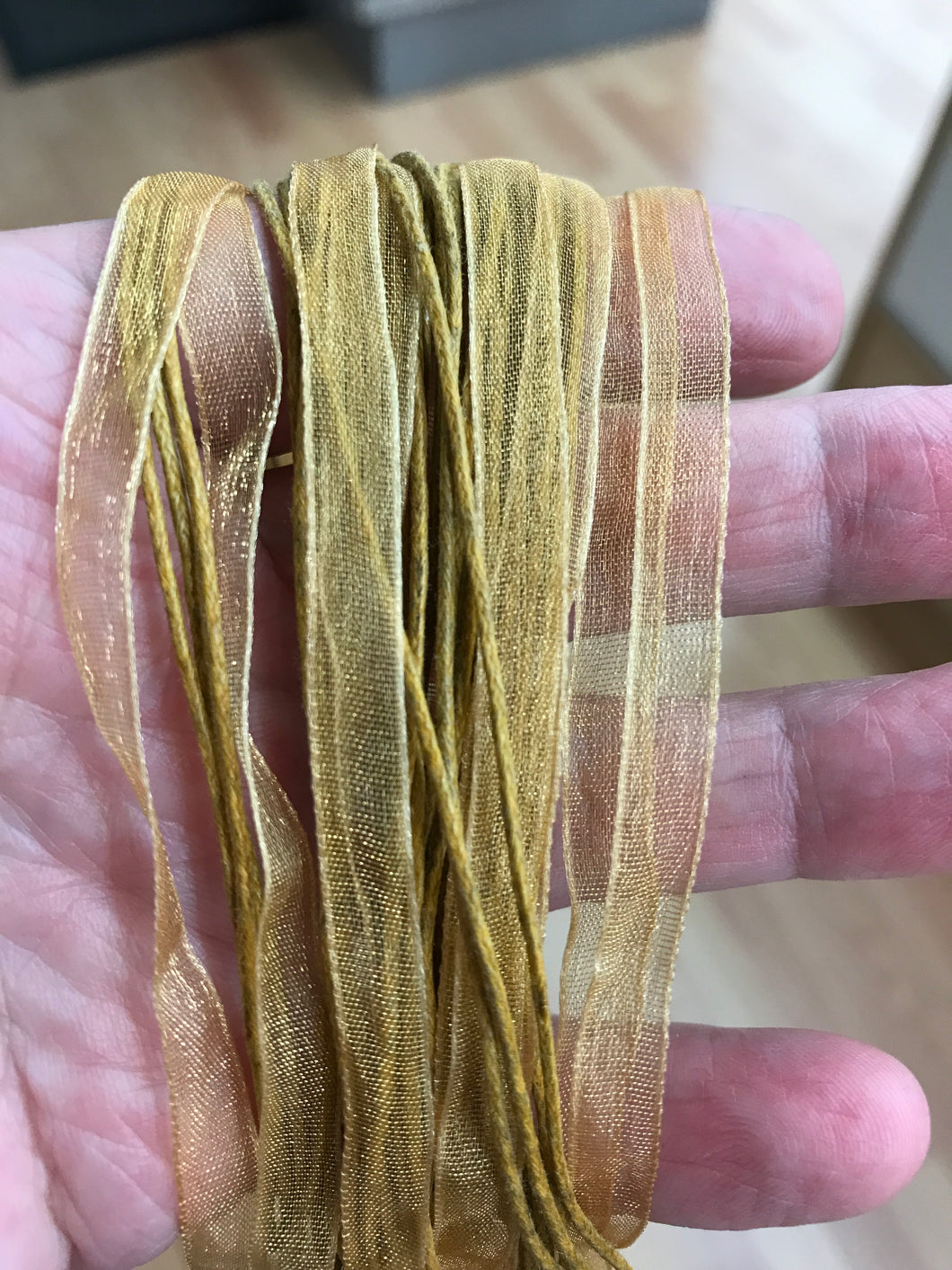 RIBBON/COTTON NECKLACE