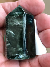 Load image into Gallery viewer, SERAPHINITE POINT
