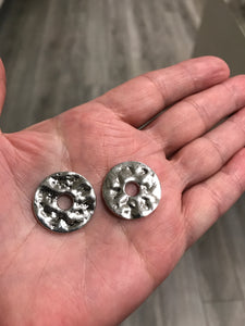 HAMMERED DONUT
