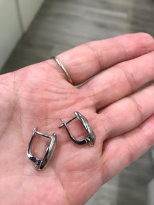 BRASS HOOP EARRING