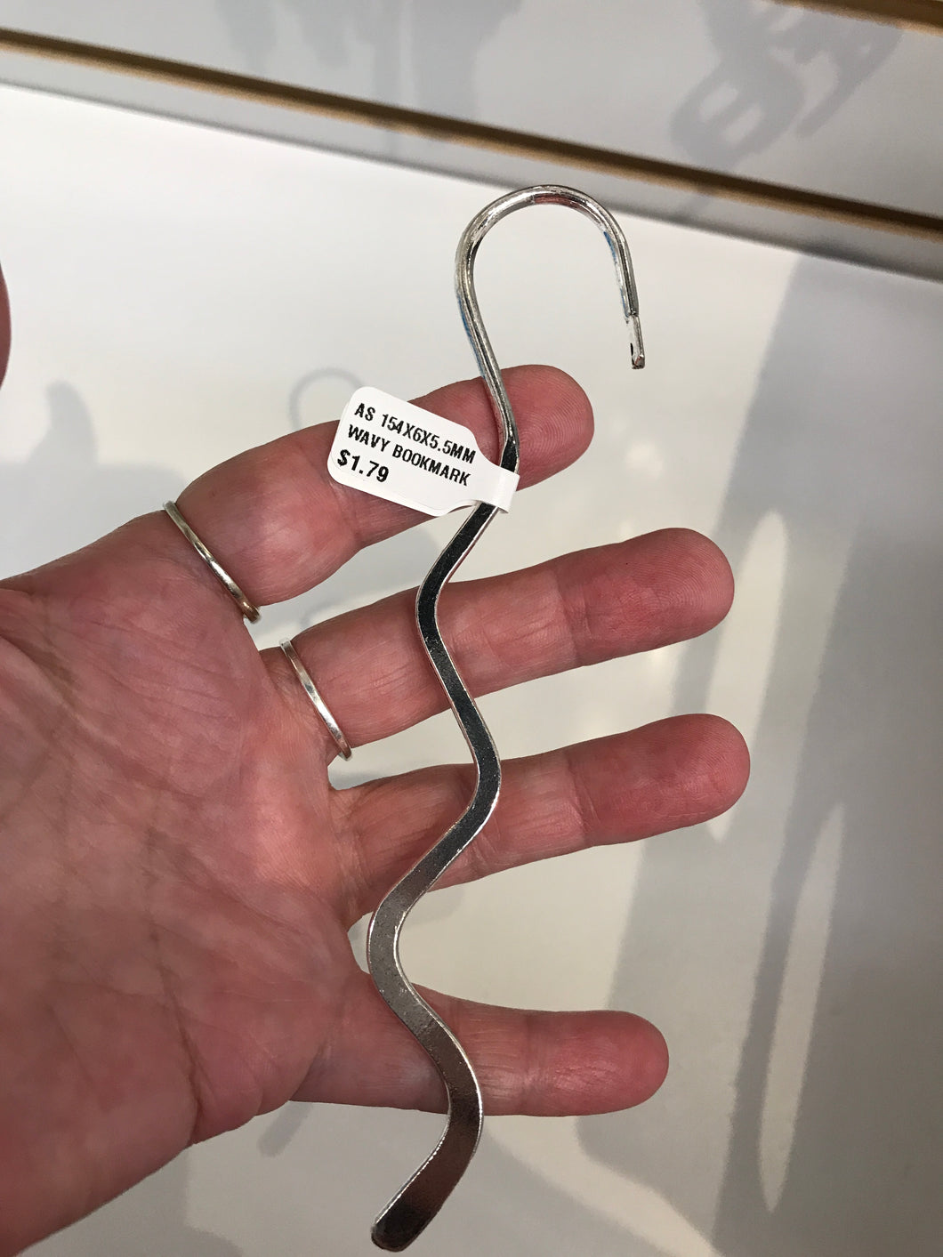 WAVY BOOKMARK