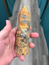 Load image into Gallery viewer, CRAZY AGATE POINT
