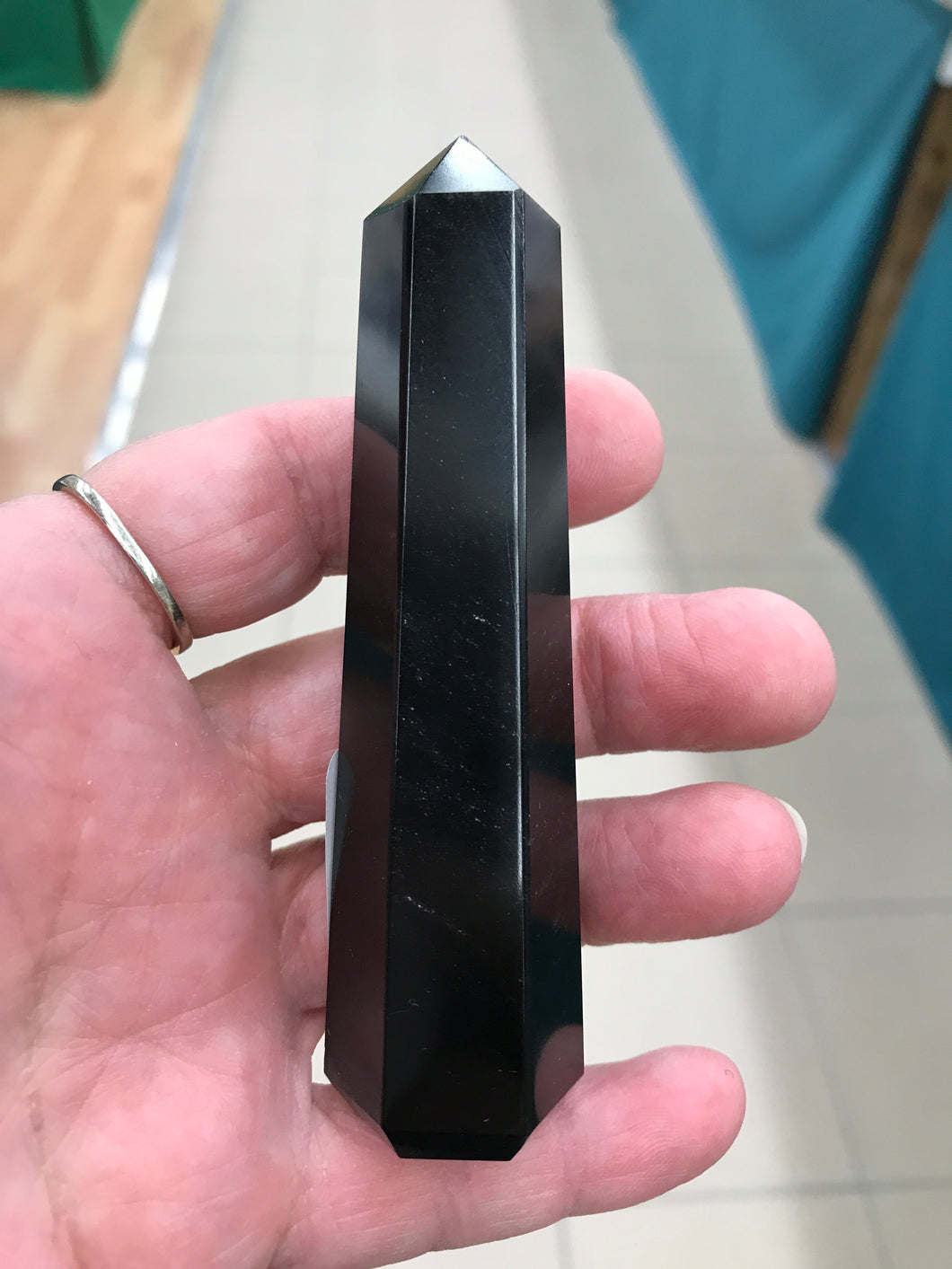 OBSIDIAN POINT