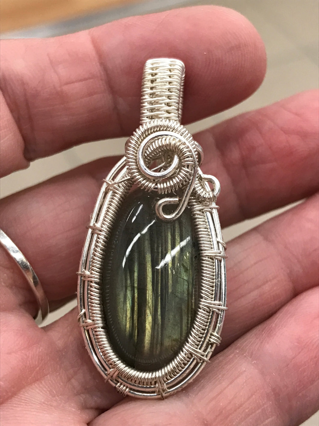 LABRADORITE PENDANT