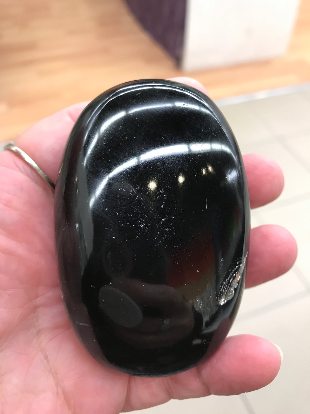 OBSIDIAN PALM STONE