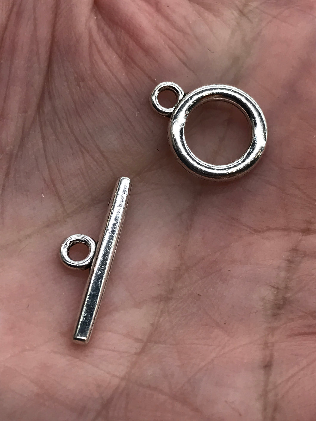 TOGGLE CLASP