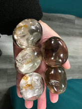 Load image into Gallery viewer, SMOKY QUARTZ GALLET/PALM STONE

