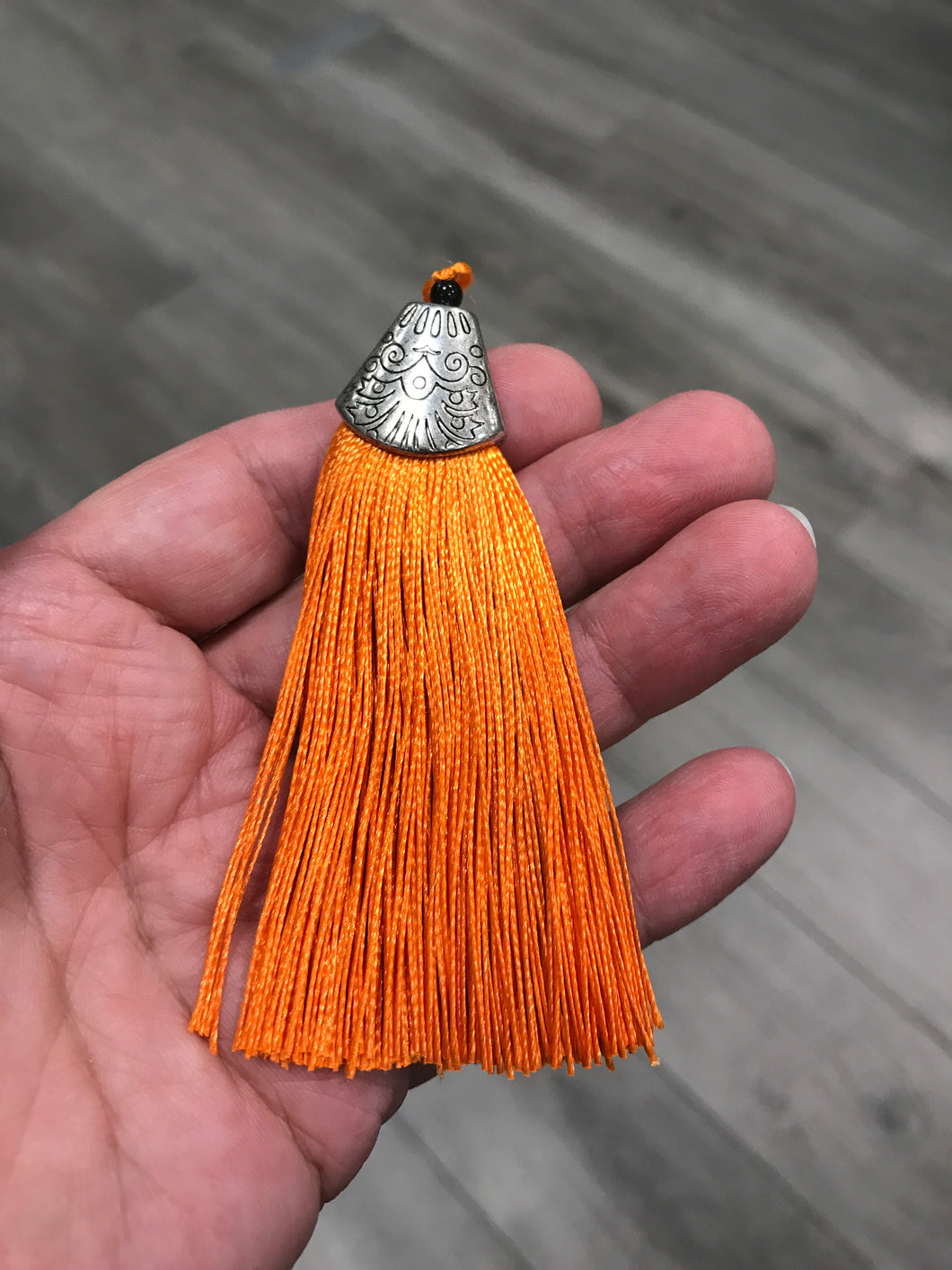 TASSEL ORANGE
