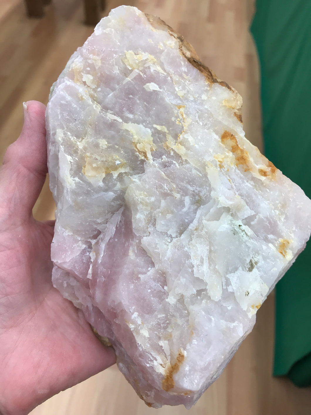 ROSE QUARTZ CHUNK