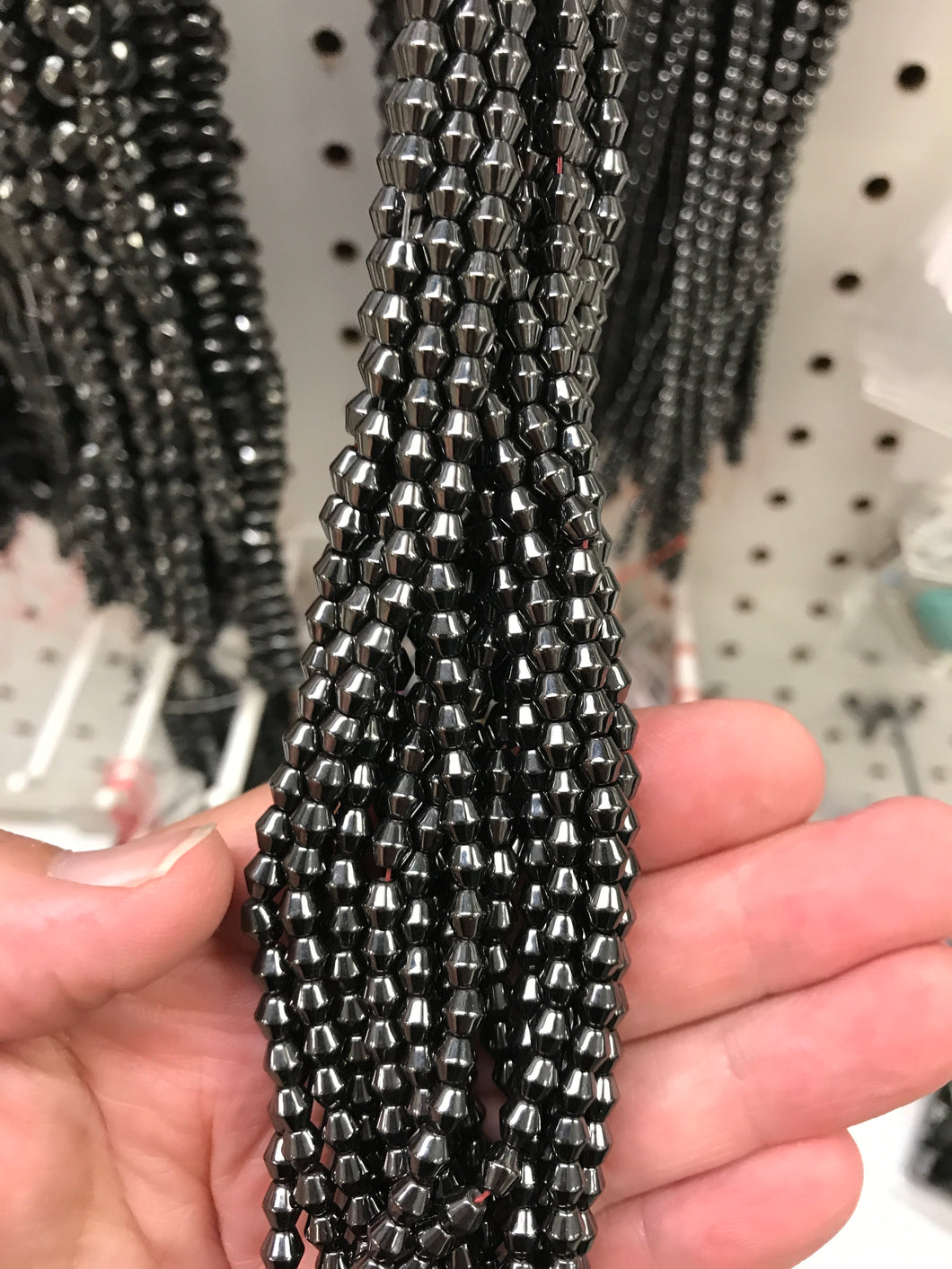 MAGNETIC HEMATITE BICONE