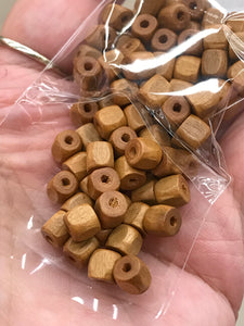 WOOD BEAD 5X5X5MM