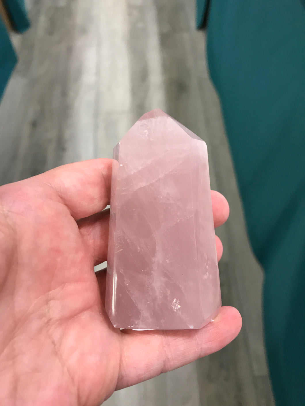 ROSE QUARTZ POINT