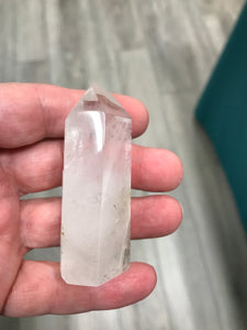 CLEAR QUARTZ POINT