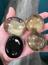 Load image into Gallery viewer, SMOKY QUARTZ GALLET/PALM STONE

