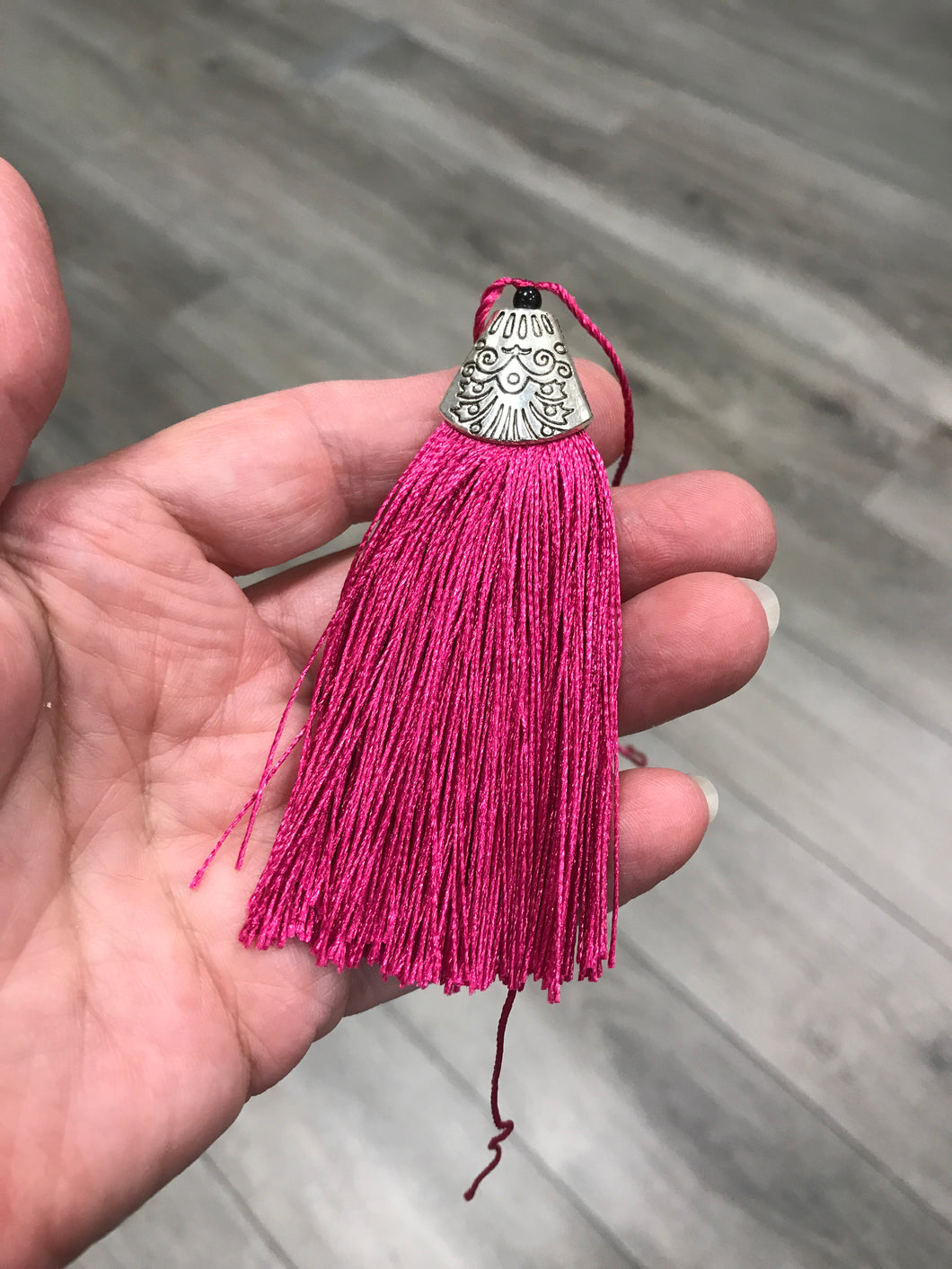 TASSEL CAMELIA