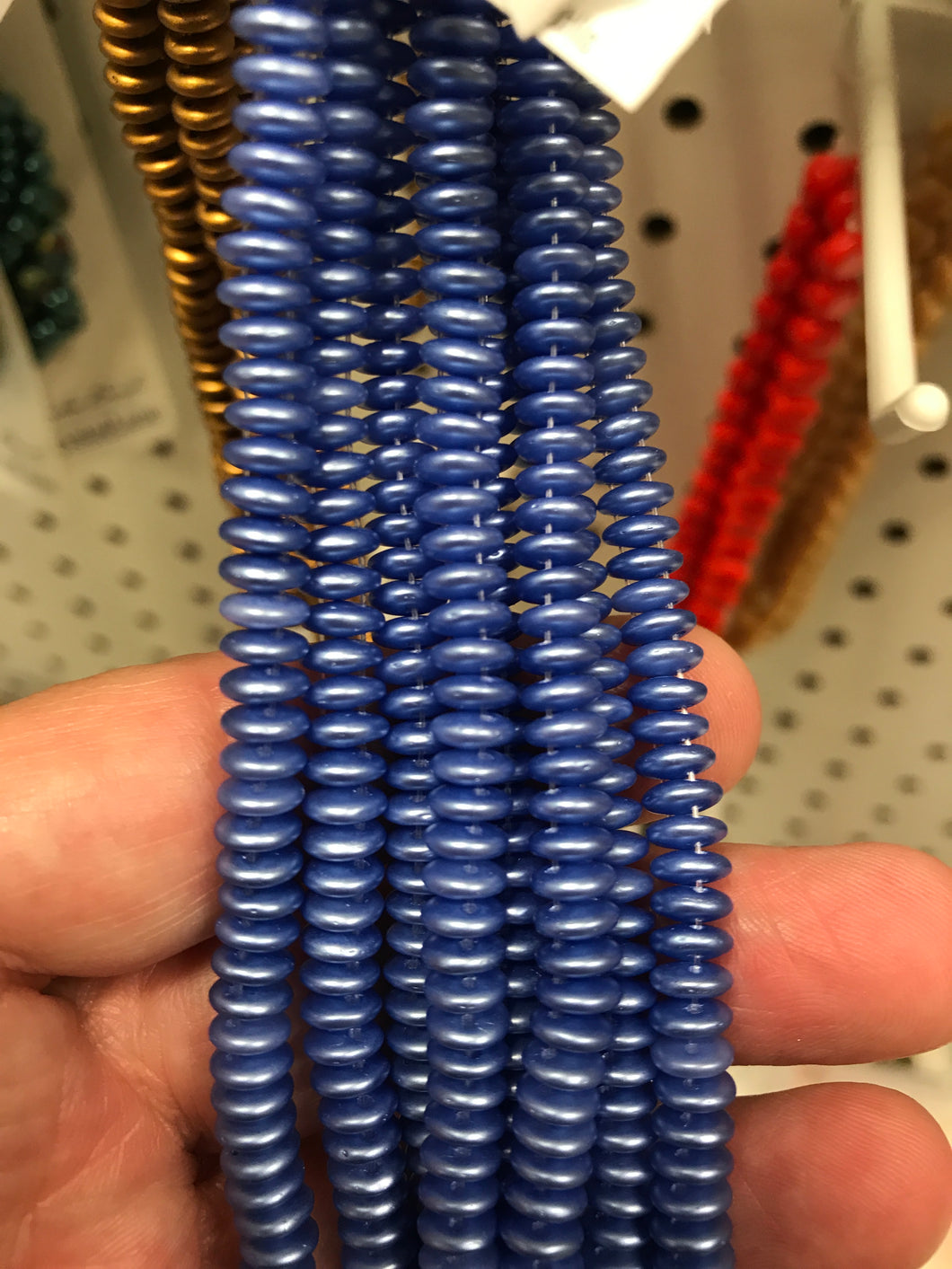 LENTIL 2-HOLE SAPPHIRE