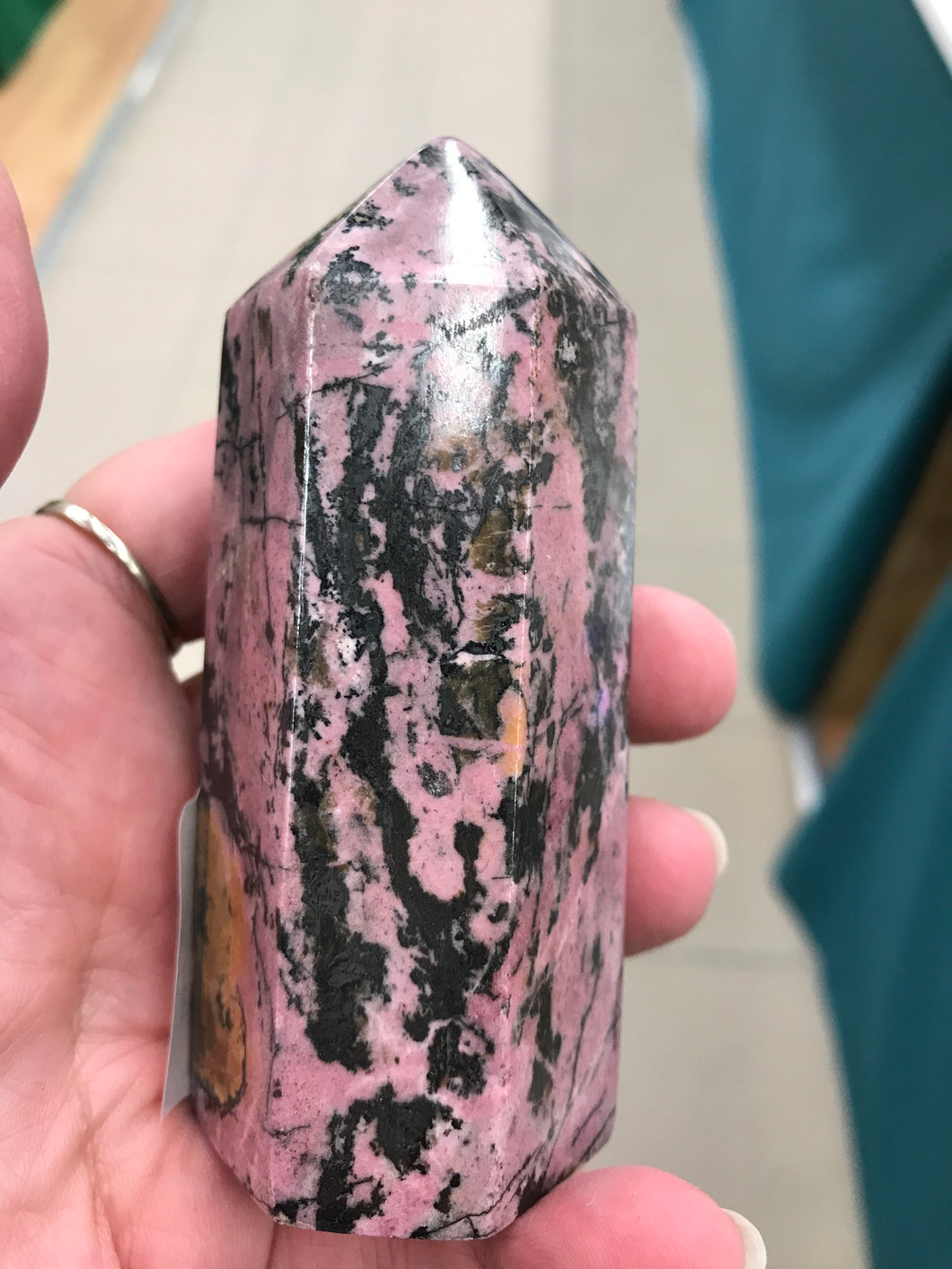 RHODONITE POINT