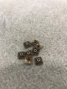 BEAD CAP