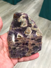 Load image into Gallery viewer, AMETHYST CHEVRON SLICE
