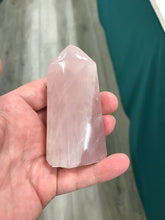 Load image into Gallery viewer, ROSE QUARTZ POINT
