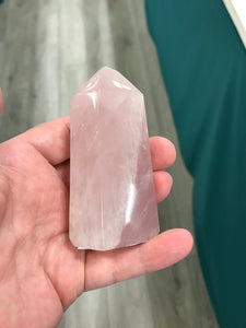 ROSE QUARTZ POINT