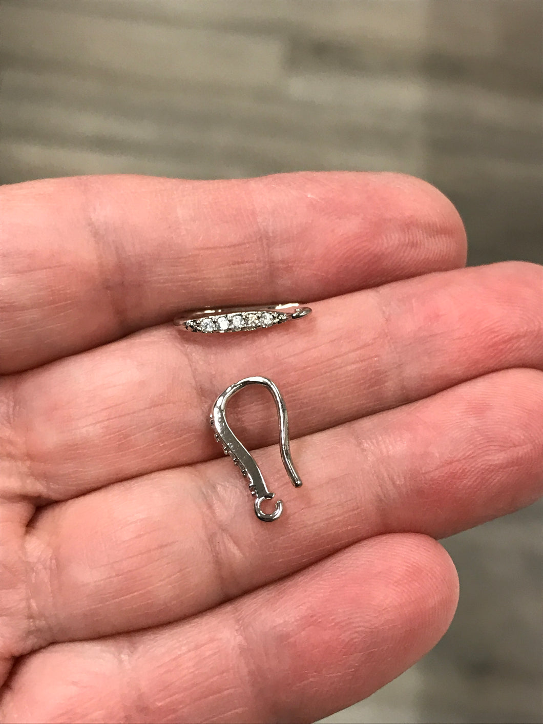 ENVIRONMENTAL BRASS/RHINESTONE EARRING HOOK