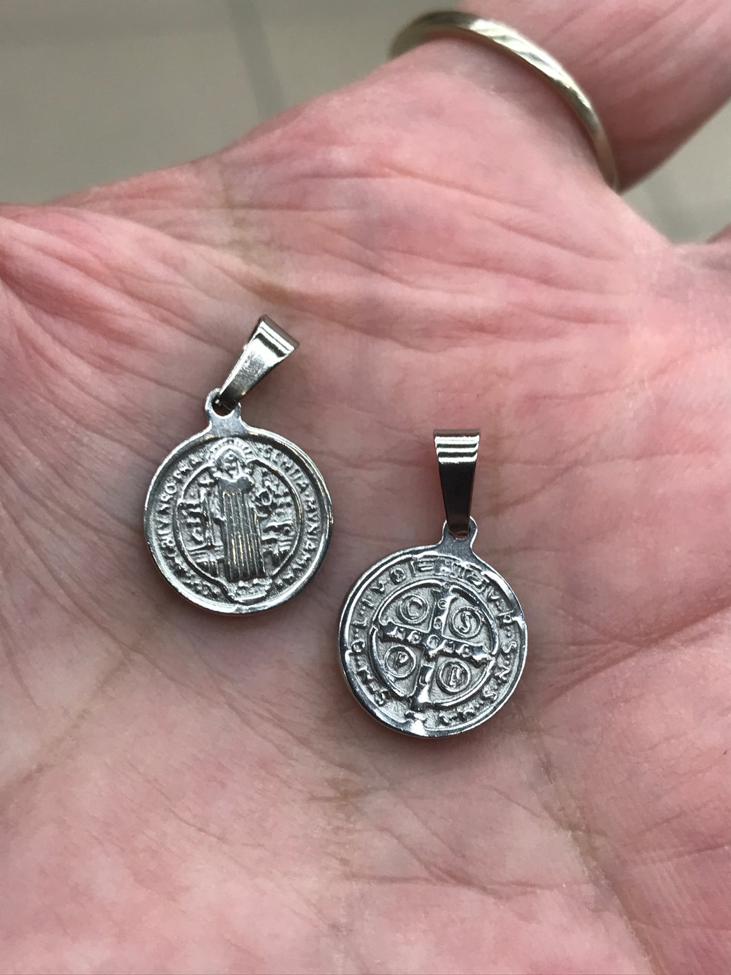 304 STAINLESS CHARM ST. BENEDICT