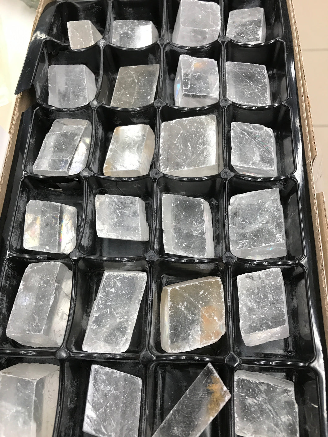 OPTICAL CALCITE PIECES