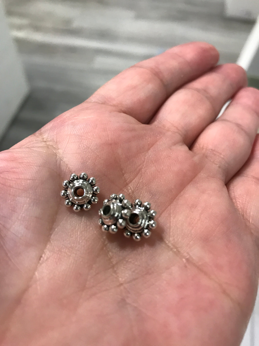FLOWER SPACER