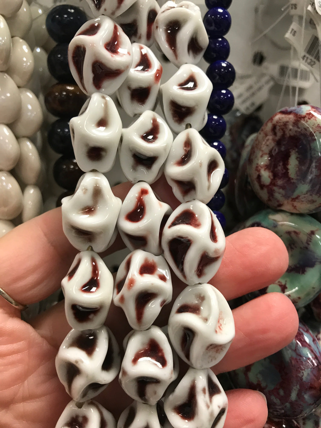 PORCELAIN BEADS