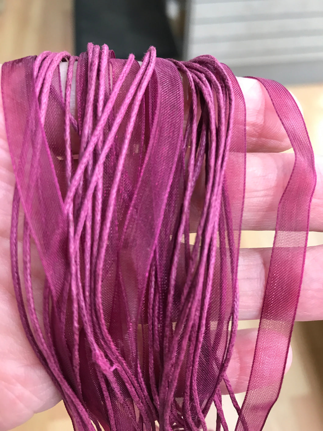 RIBBON/COTTON NECKLACE