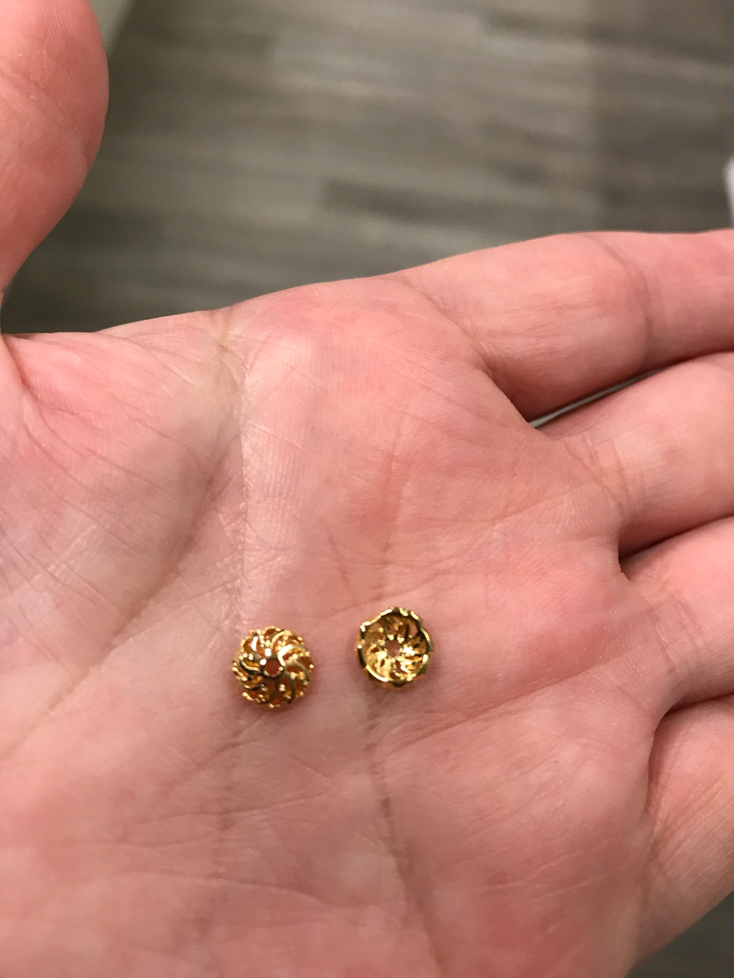 APETALOUS BEAD CAP