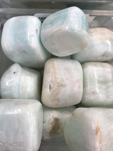 CARIBBEAN BLCALCITE TUMBLED